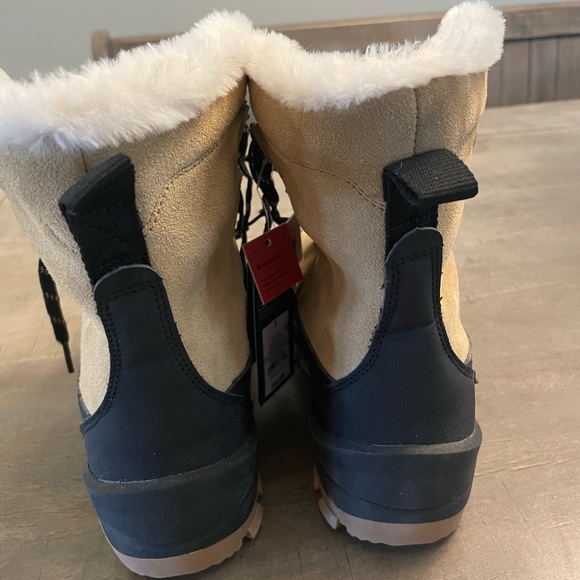 Universal Thread boots new - Picture 3 of 6